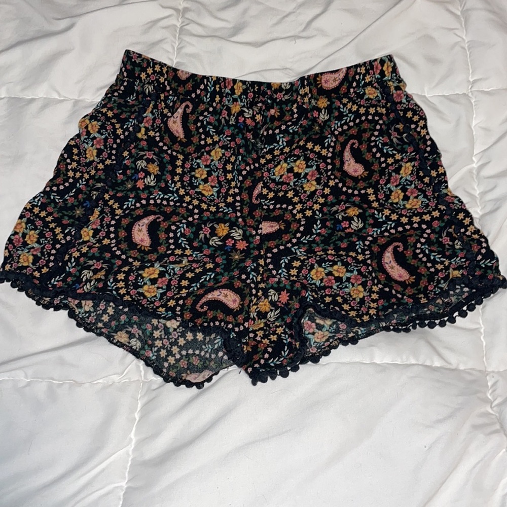 Target flowey shorts - Picture 5 of 5
